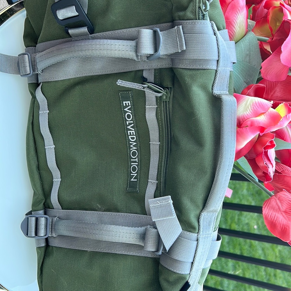 Evolved Motion Nomad EM fitness pack weighted workout pack/ backpack. NWT.
